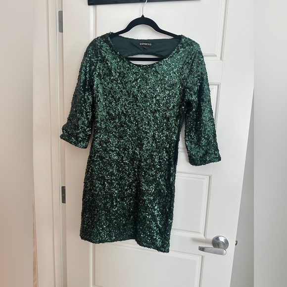 *3/$25* Express Emerald Green Sequin Dress - Picture 1 of 3